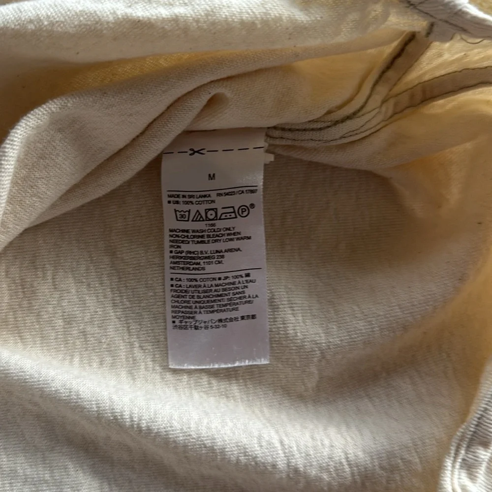 Banana Republic Off-White Button-Up Shirt